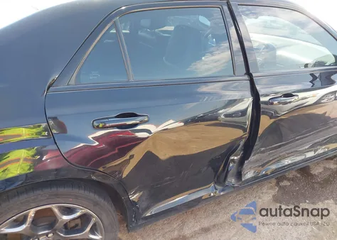 2017 Chrysler 300 300S из США, поврежденный, VIN 2C3CCABG1HH516285